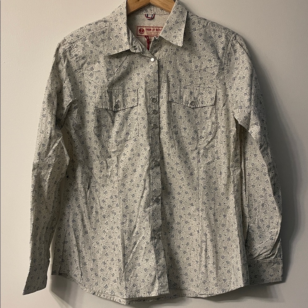 Iron & Resin womens button up medium